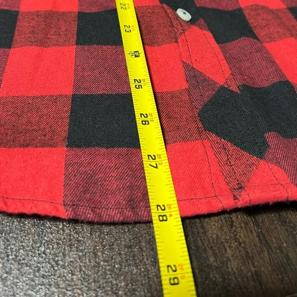 Buffalo Plaid Flannel Shirt Red Black Check Design in Italy Size Small - Picture 8 of 8